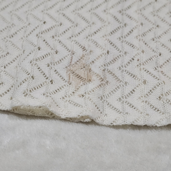 Lush ✦ Chevron Pattern Tank Top ✦ White Teal Lace Applique Neckline Size L EUC - Picture 9 of 15